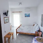 Alexandra Apartament *